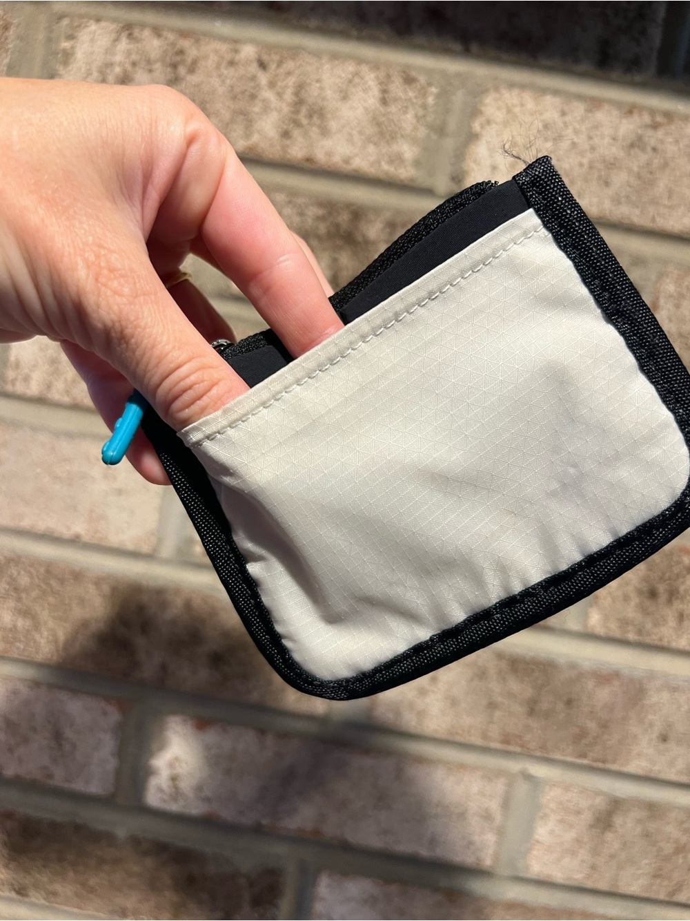 Lululemon True Identity Card Case - Picture 9 of 14
